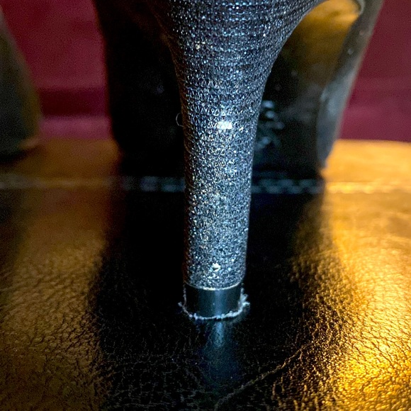 Life Stride Heels - Picture 4 of 4